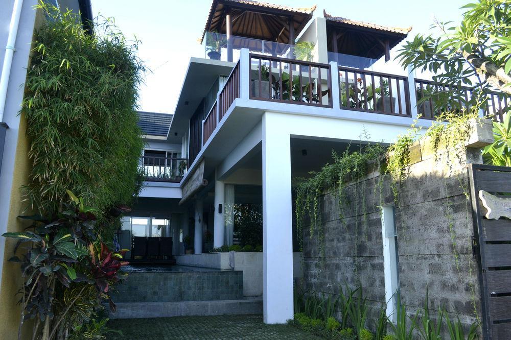 Grace And Milena Guesthouse Kuta Lombok Exteriör bild